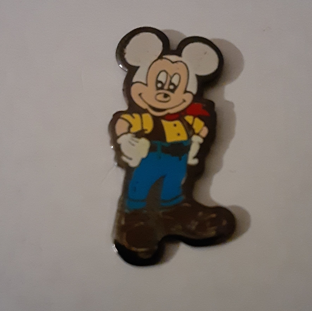 Vintage Mickey Mouse pin